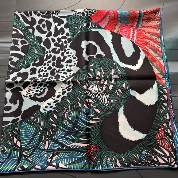 Hermes scarf silk Carre 35" x 35" jaguar quetzal Green Blue Red Black - Picture 7 of 11